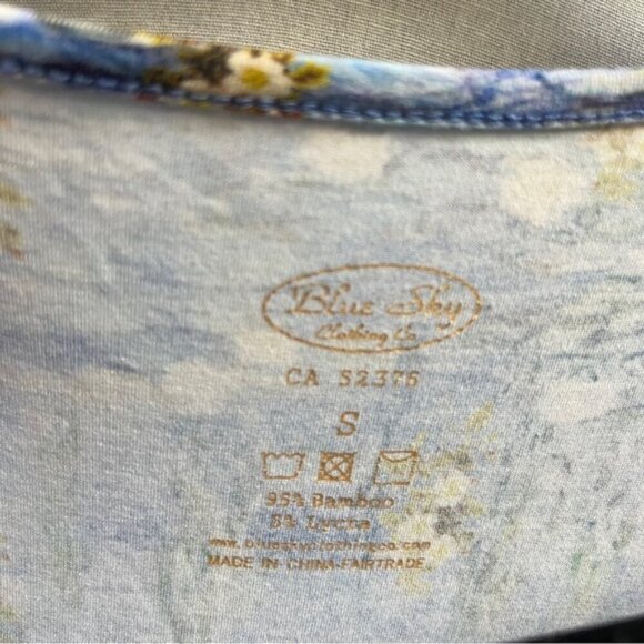 Blue Sky bamboo Lycra sleeveless printed top Sz S - Picture 3 of 5